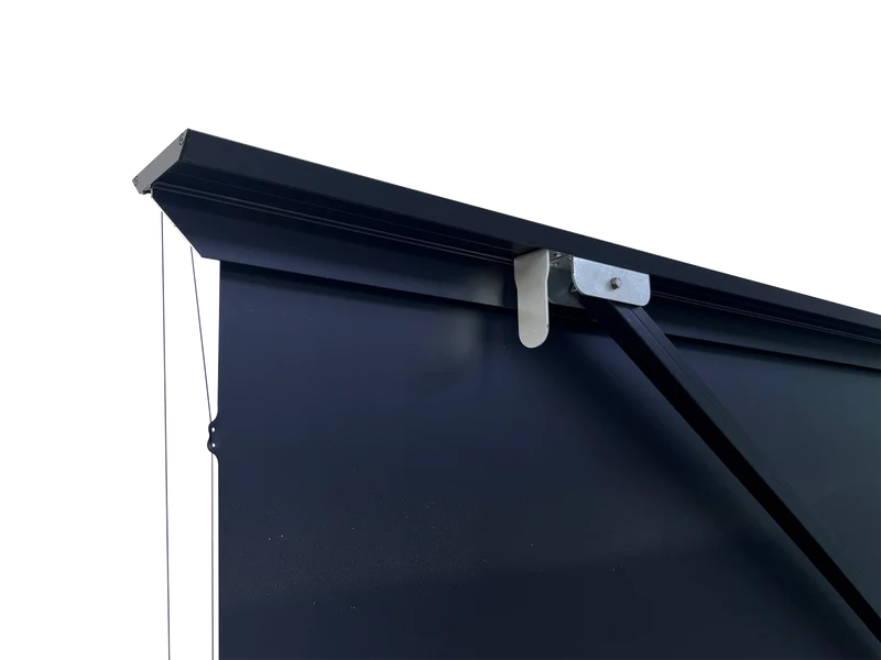 Kestrel – CLR®5 avec Carré – Écran de projection électrique à levage par le sol