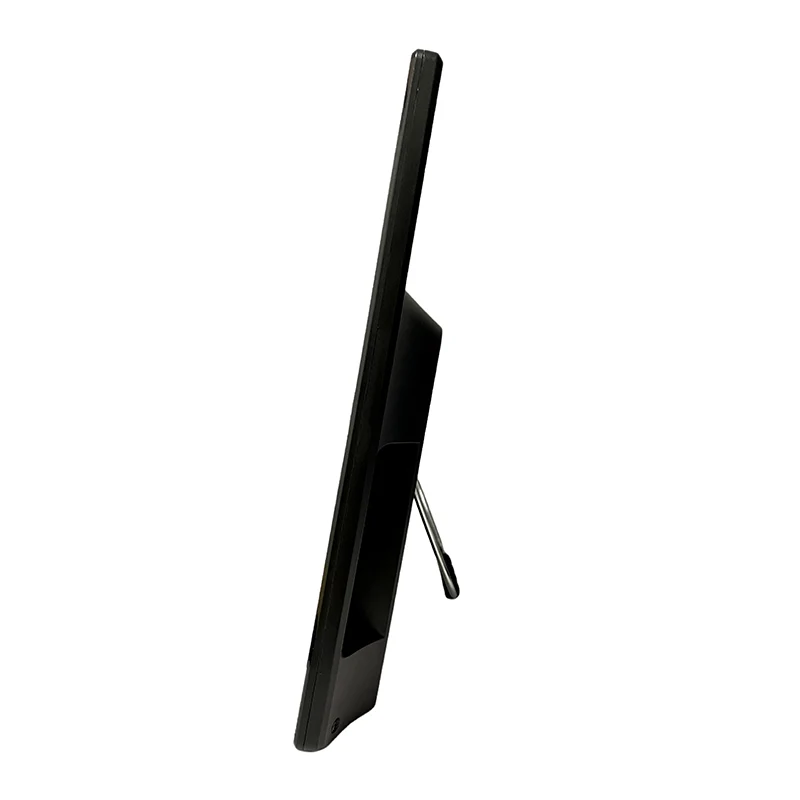 Téléviseur portable de 17.3 pouces avec une résolution de 1600 x 900, un signal de télévision numérique sans fil ISDB et des options de connectivité améliorées