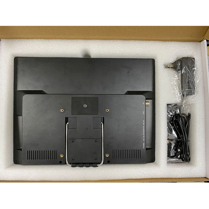 Téléviseur portable 14.1 pouces avec DVB-T2 et fonctionnalités avancées pour un divertissement optimal en déplacement