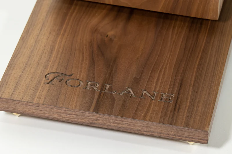 Closer Acoustics Forlane Walnut Veneer Finish