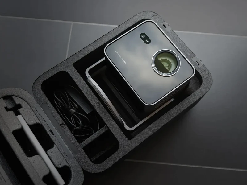 Leica Cine Compact 1