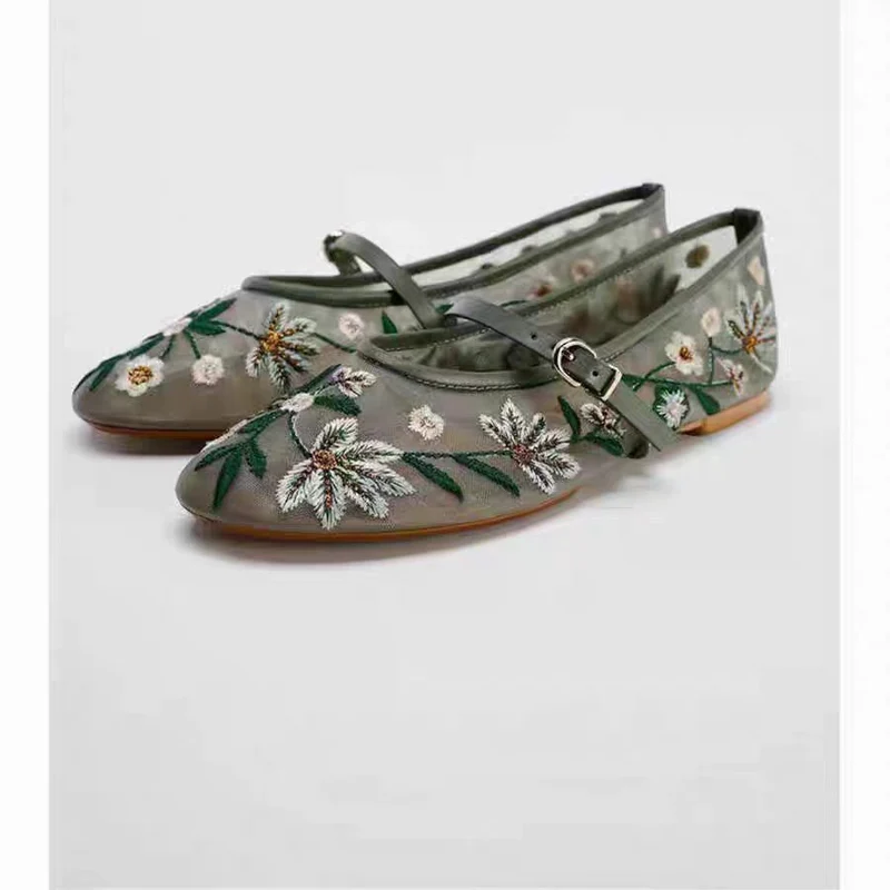 Round-toe Floral-embroidered Mesh Flats
