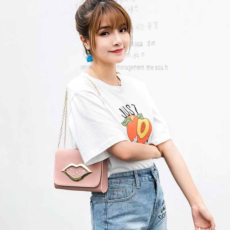 Lips sweet chain chain messenger bag