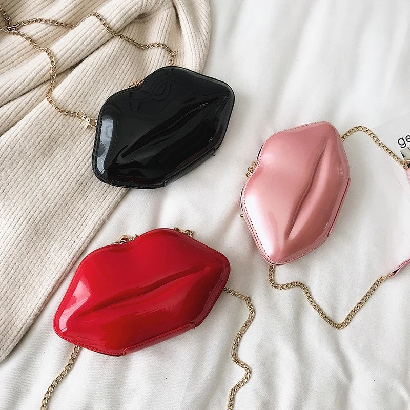 Lips Chain Shoulder Bag
