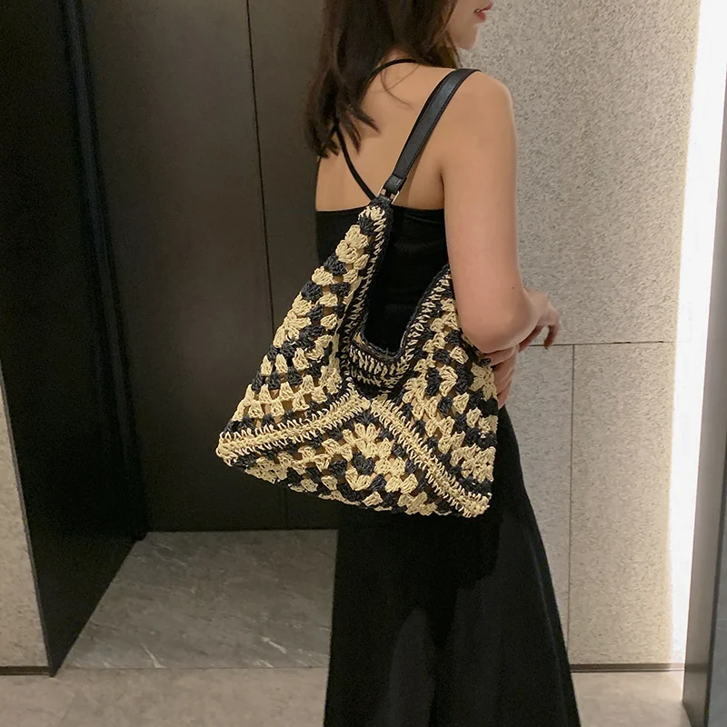Handmade Straw Woven Hollow Contrast Color Weave Shoulder Bag