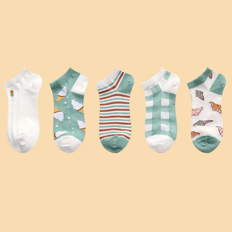 Embroidered Cartoon Boat Socks (10 Pairs)