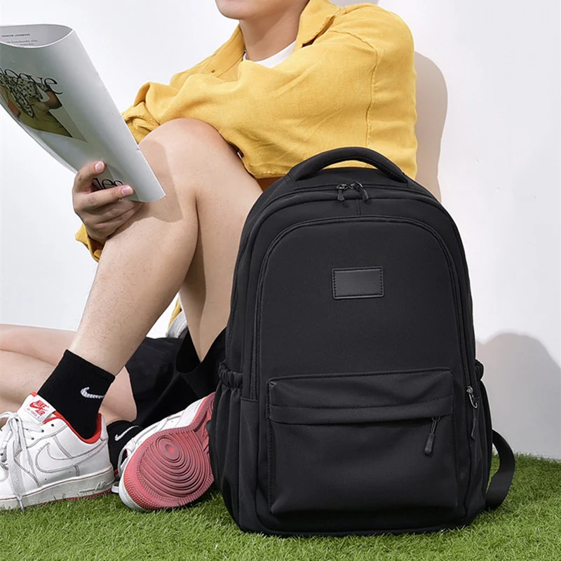 Simple Fashion Nylon Backpack With Large Capacity
