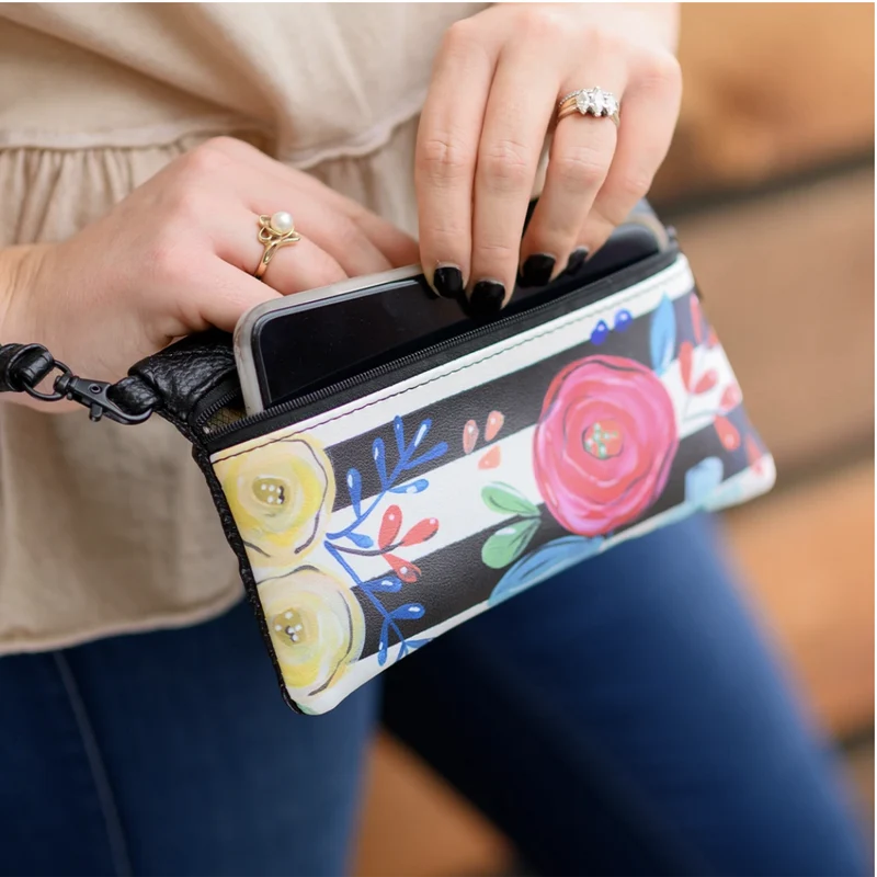 Bella Caroline Black Travel Wristlet