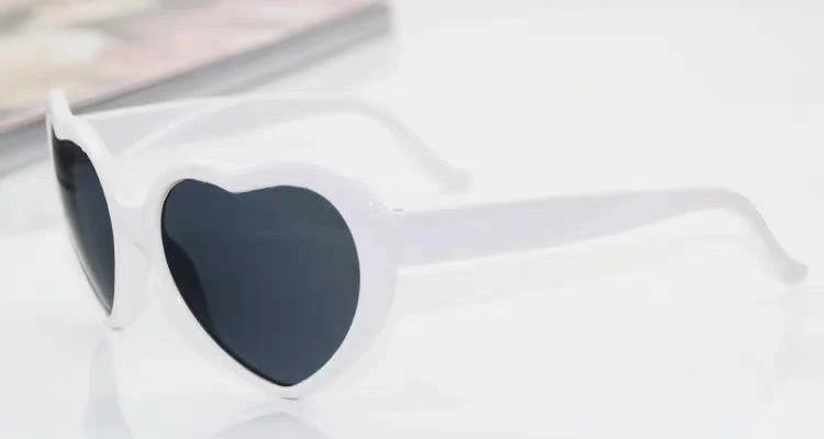 Heart-shaped Special Effects Sunglasses