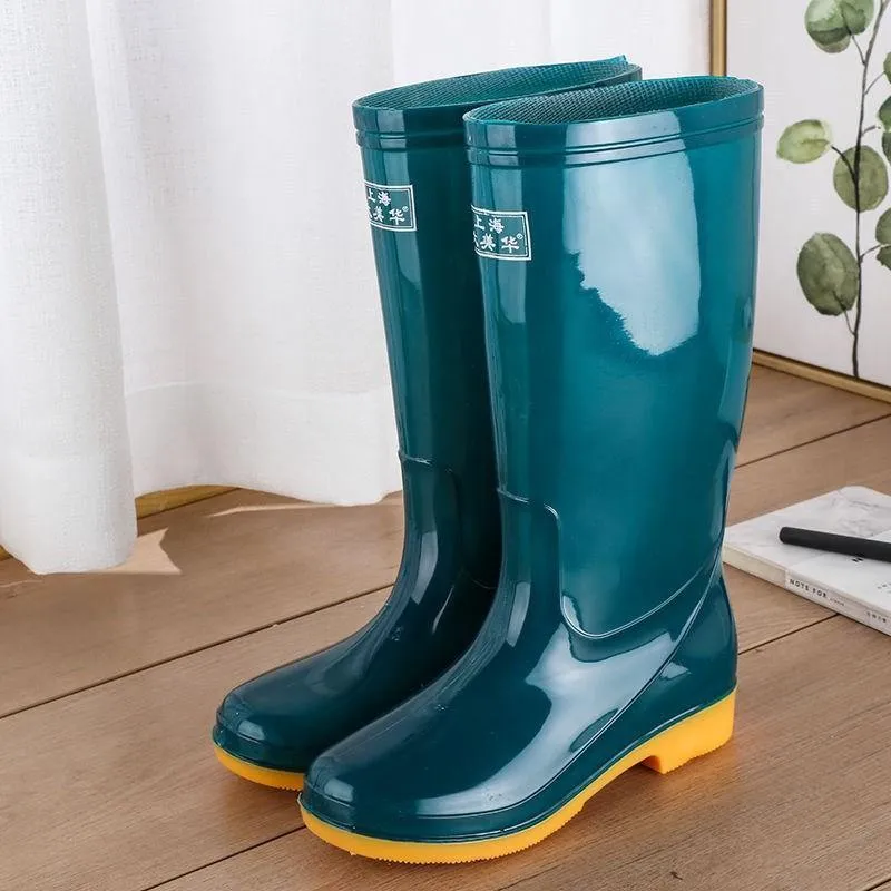 Rain Boots & Garden Clogs