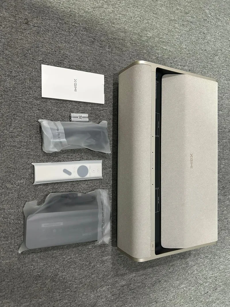XGIMI M1 Ultra Short Throw Smart Projector 900 CVIA Lumens 31W speaker
