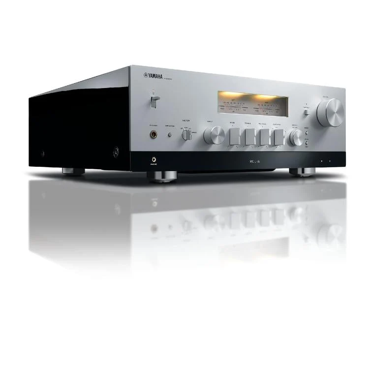 Yamaha RN2000A | Récepteur réseau hi-fi stéréo avec MusicCast - 120 W + 120 W - Airplay - Argent