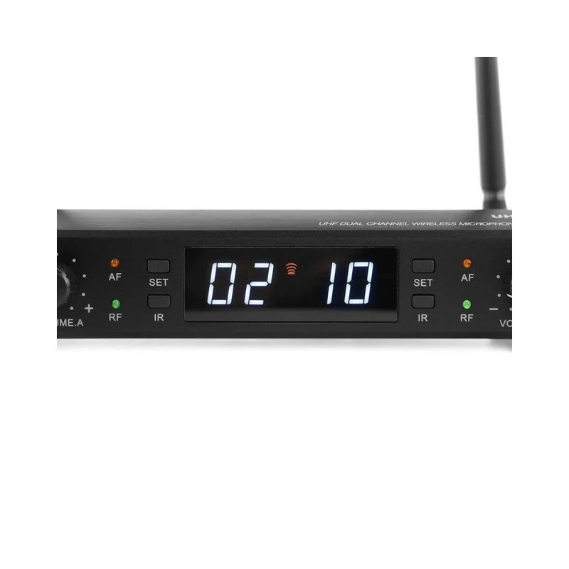 Mac Mah Complete wireless microphone, 2 handheld transmitters and 1 receiver, transmission frequencies 660 - 690 MHz