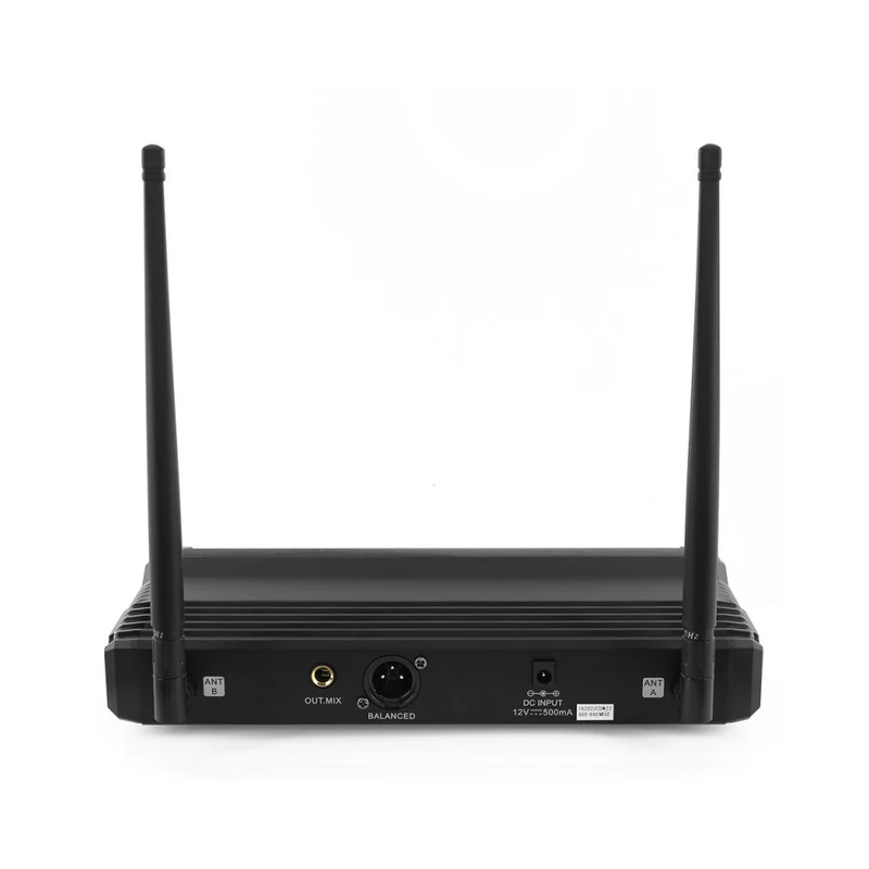 Mac Mah Complete wireless microphone, 1 handheld transmitter and 1 receiver, transmission frequencies 660 - 690 MHz