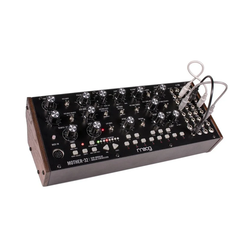 MOOG MOTHER 32 SYNTH SEMI-MODULARE