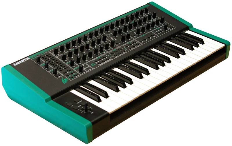 PWM PWM MANTIS - Sintetizzatore ibrido