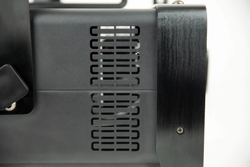 Showtec QubiQ F1500 Fazer High performance 1500 W fazer Fazer ad alte prestazioni da 1500 W