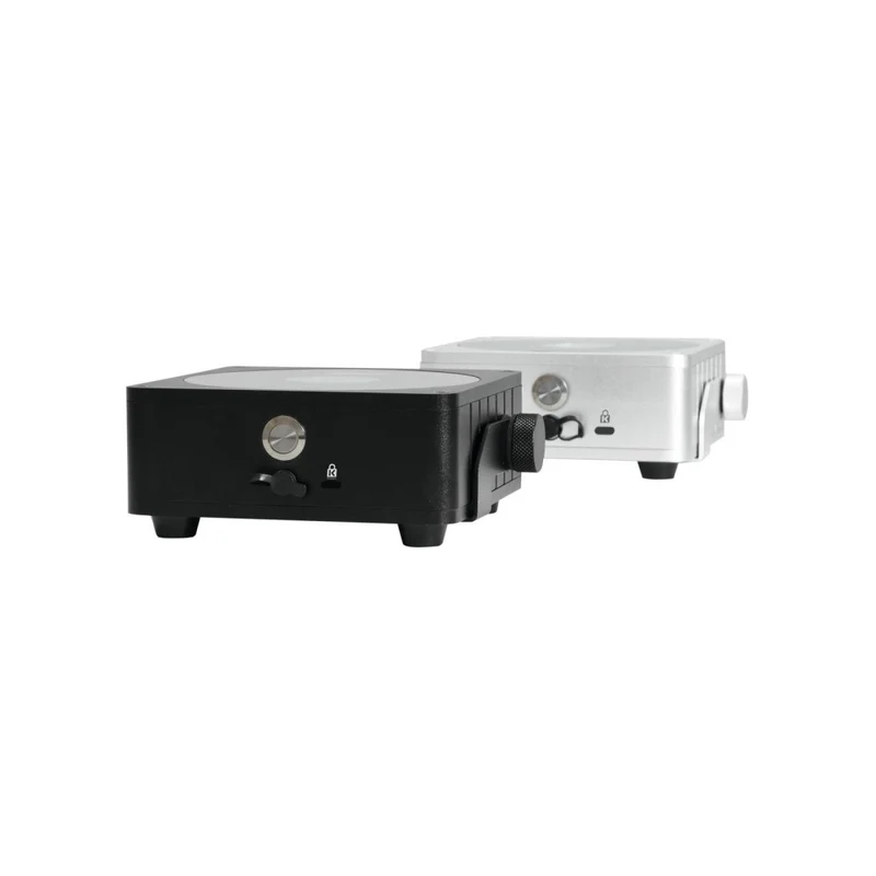 EUROLITE AKKU Flat Light 1 faro a batteria IP65 cromato
