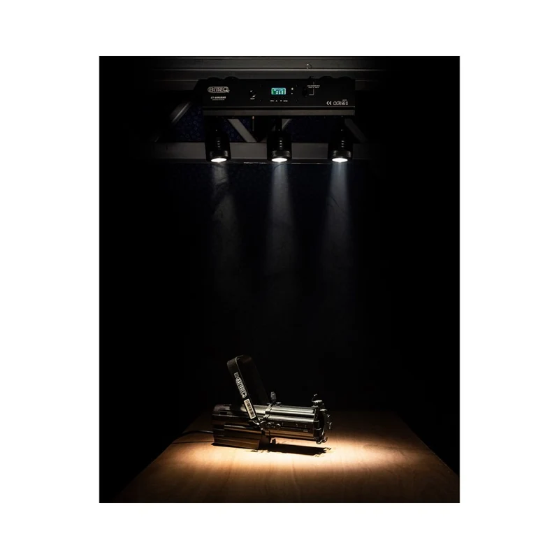 Briteq Battery LED Bar with 3x5W white projectors