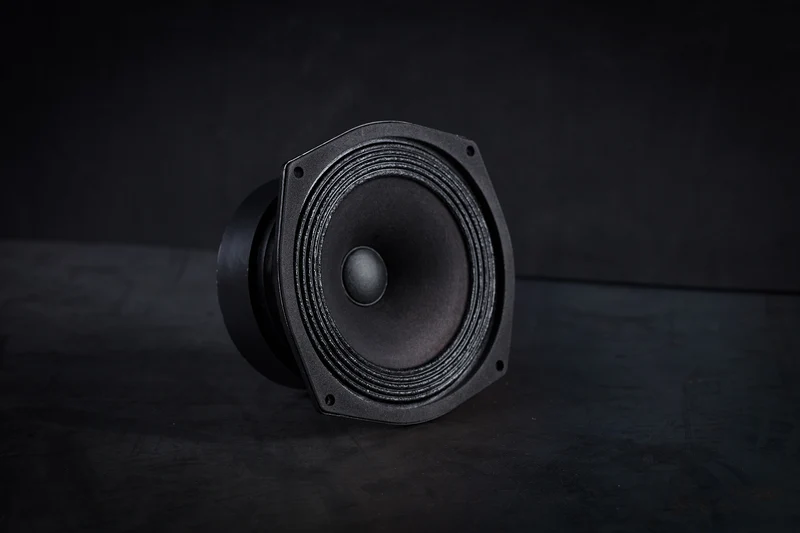 135 LB Haut-parleur large bande 35W / 95dB / 8 Ohms