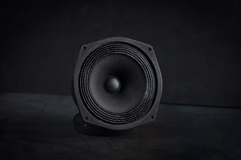 135 LB Haut-parleur large bande 35W / 95dB / 8 Ohms